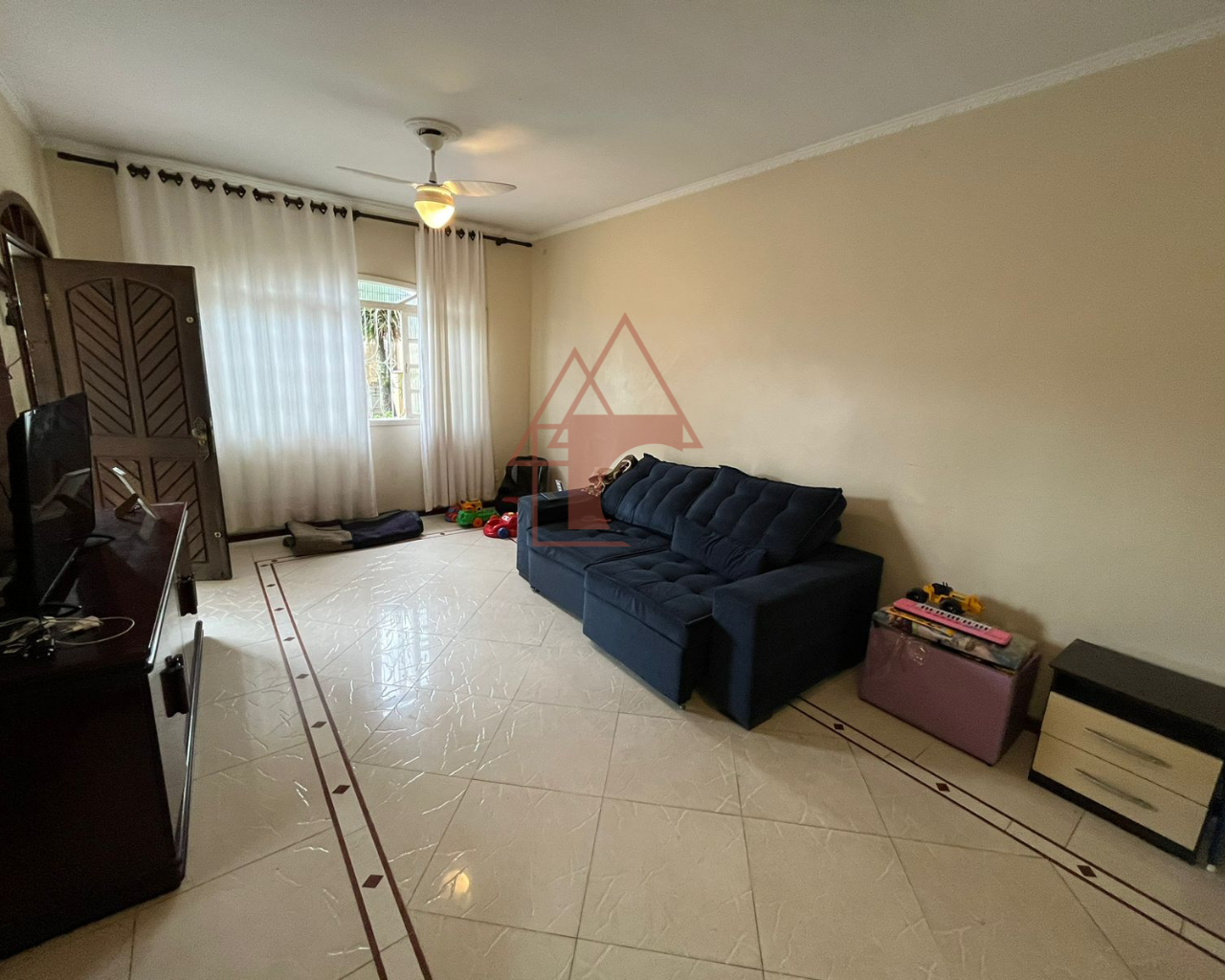 Imagem Sobrado com 4 Quartos à Venda, 162 m² em Vila Ponte Nova - Cubatão Imagem Sobrado com 4 Quartos à Venda, 162 m² em Vila Ponte Nova - Cubatão