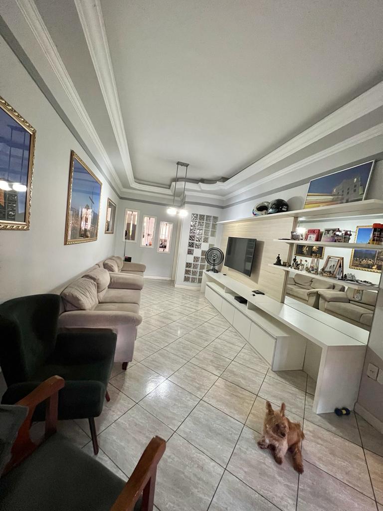 Imagem Casa com 5 Quartos à Venda, 250 m²em Marambaia - Belém