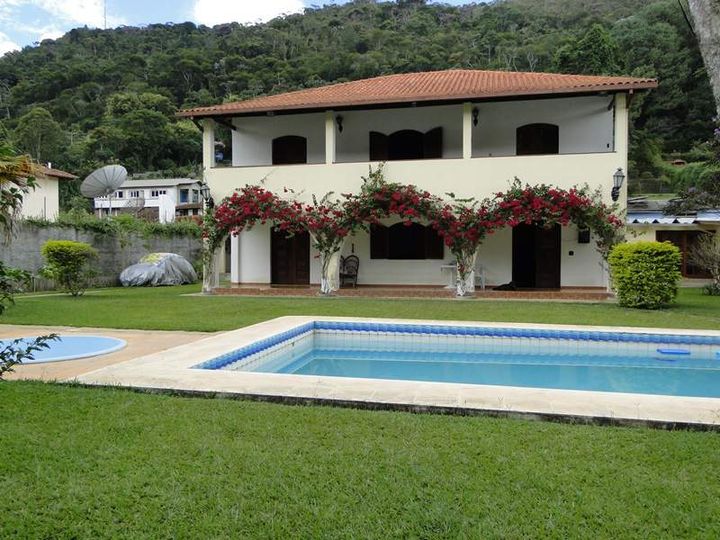 Imagem Casa com 5 Quartos à Venda, 500 m² em Várzea - Teresópolis