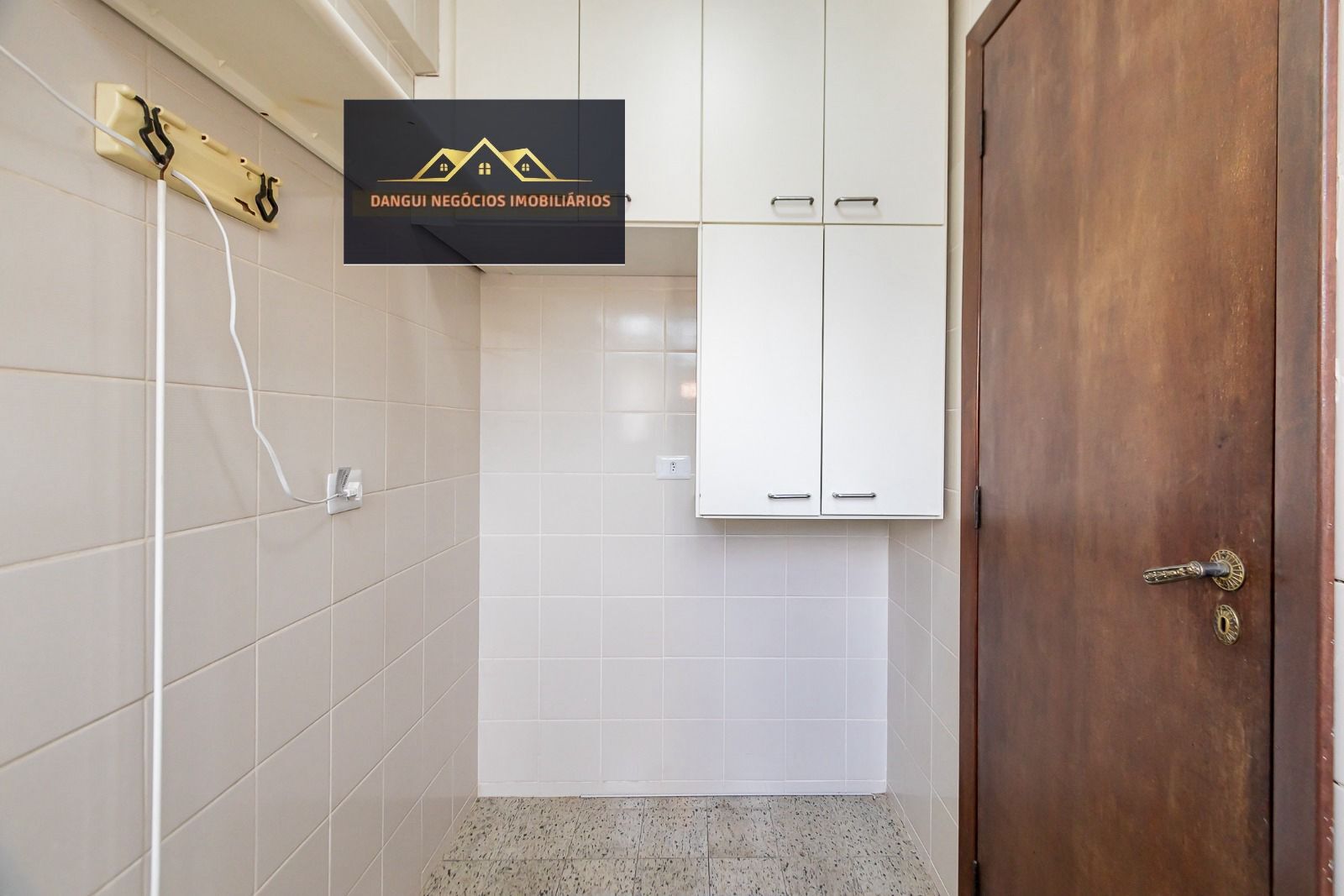 Imagem Apartamento com 3 Quartos à Venda, 91 m²em Bacacheri - Curitiba