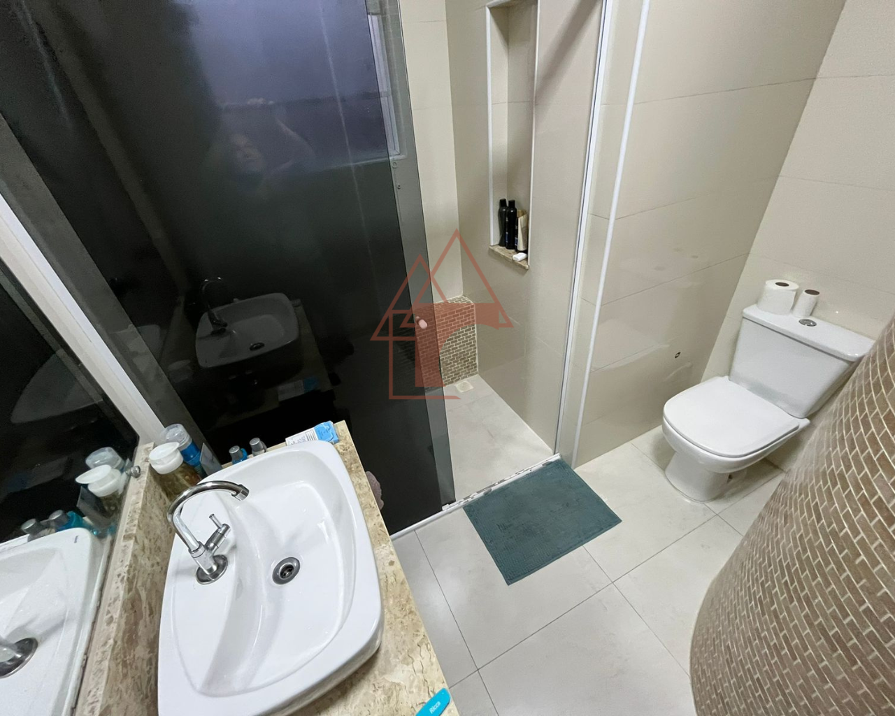 Imagem Sobrado com 3 Quartos à Venda, 155 m²em Vila Ponte Nova - Cubatão Imagem Sobrado com 3 Quartos à Venda, 155 m²em Vila Ponte Nova - Cubatão