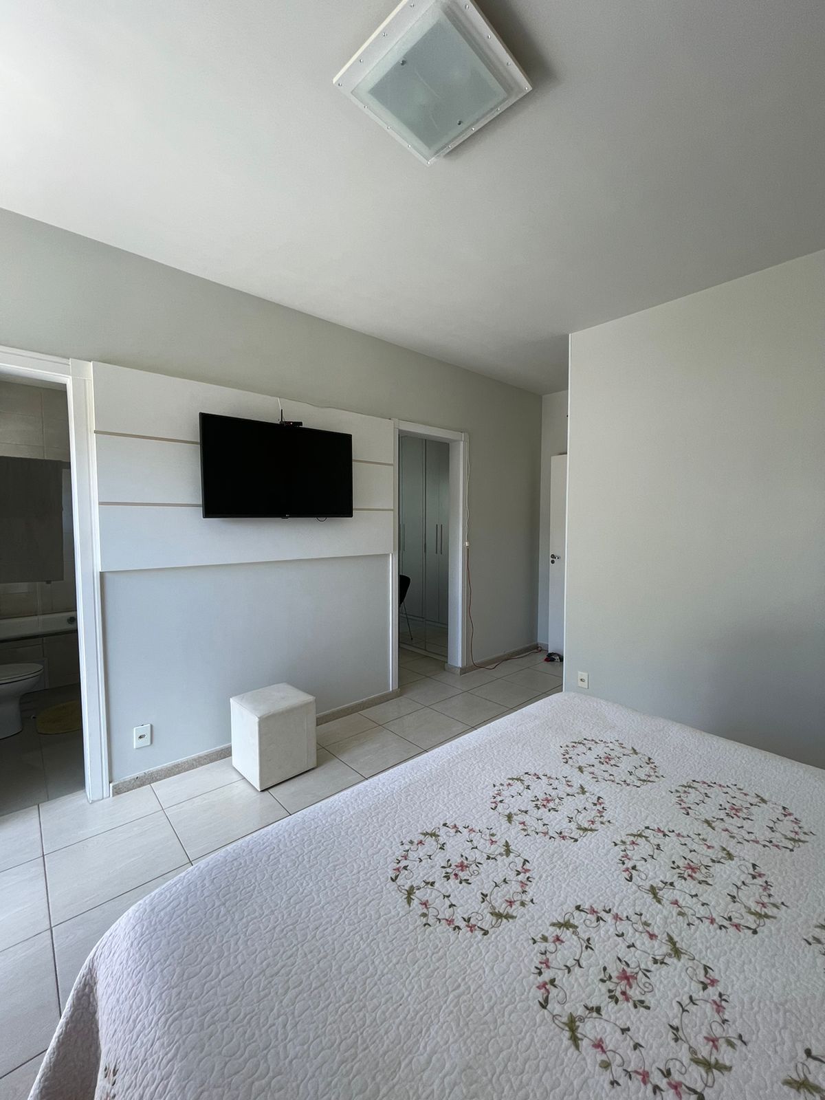 Imagem Casa com 3 Quartos à Venda ou Temporada, 202 m²em Praia dos Amores - Balneário Camboriú Imagem Casa com 3 Quartos à Venda ou Temporada, 202 m²em Praia dos Amores - Balneário Camboriú