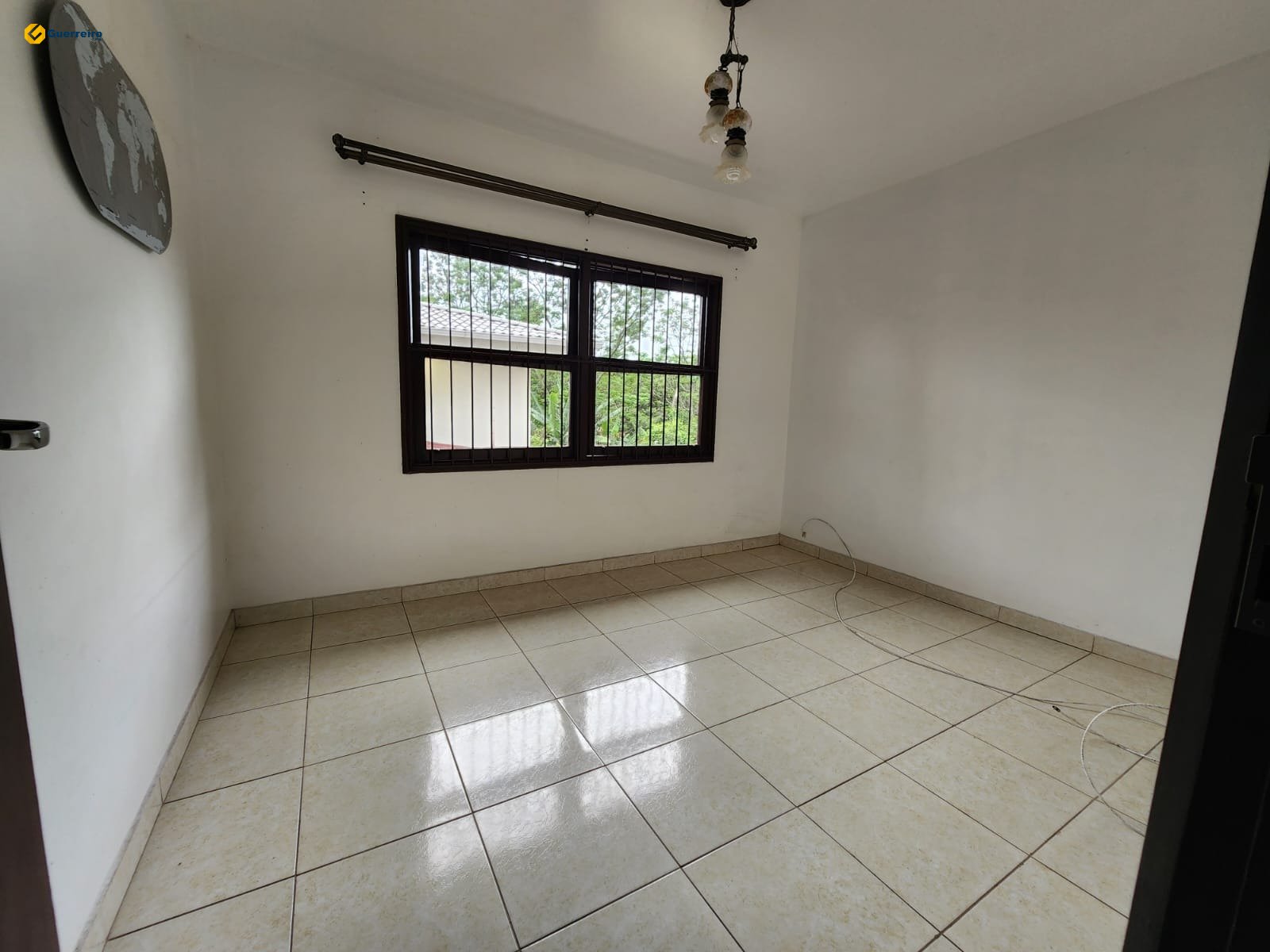 Imagem Casa com 3 Quartos à Venda, 190 m² em Trindade - Florianópolis