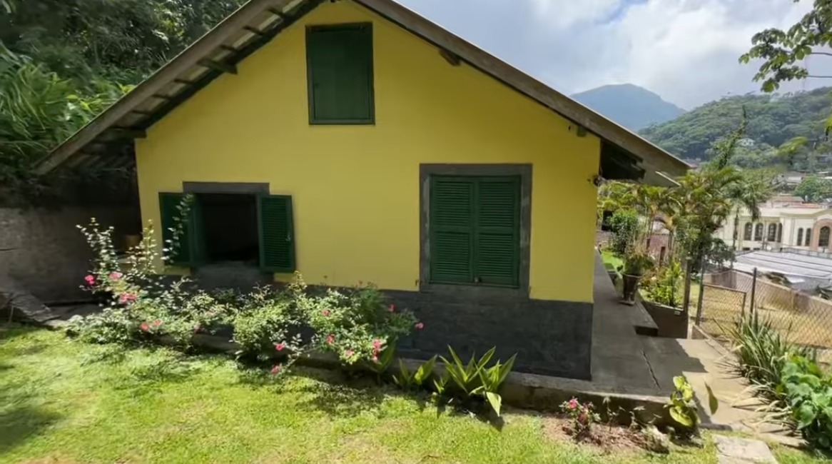 Imagem Casa com 4 Quartos à Venda, 441 m² em Castelanea - Petrópolis Imagem Casa com 4 Quartos à Venda, 441 m² em Castelanea - Petrópolis