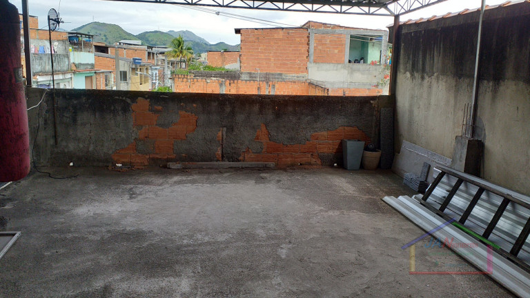 Imagem Casa com 2 Quartos à Venda, 170 m² em Bangu - Rio de Janeiro