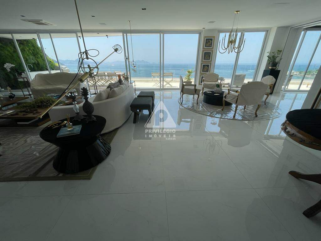 Imagem Cobertura com 6 Quartos à Venda, 558 m²em Copacabana - Rio de Janeiro