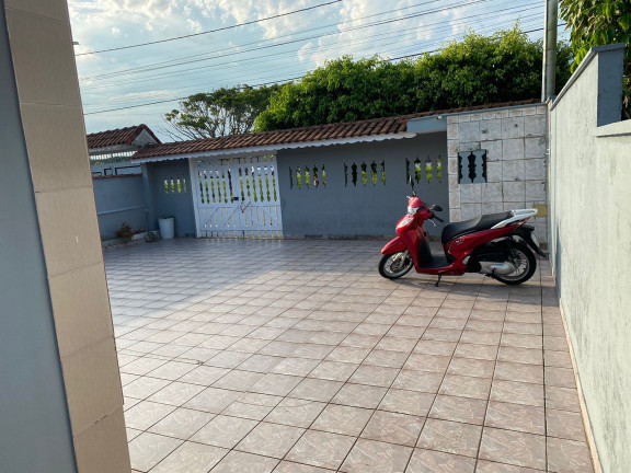 Imagem Casa com 3 Quartos à Venda, 106 m²em Balitaguai - Mongaguá