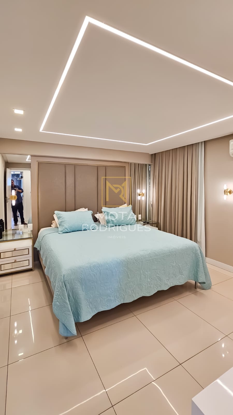 Imagem Apartamento com 3 Quartos à Venda, 220 m² em Dionisio Torres - Fortaleza Imagem Apartamento com 3 Quartos à Venda, 220 m² em Dionisio Torres - Fortaleza