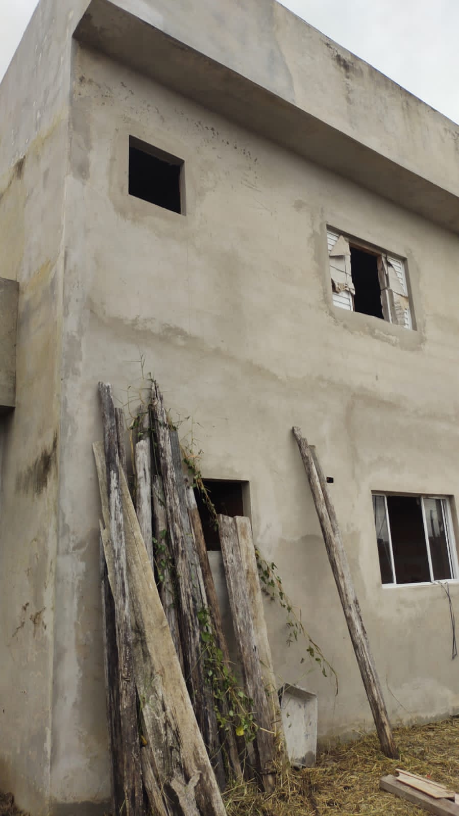 Imagem Sobrado com 2 Quartos à Venda, em Peruibe - Peruíbe Imagem Sobrado com 2 Quartos à Venda, em Peruibe - Peruíbe