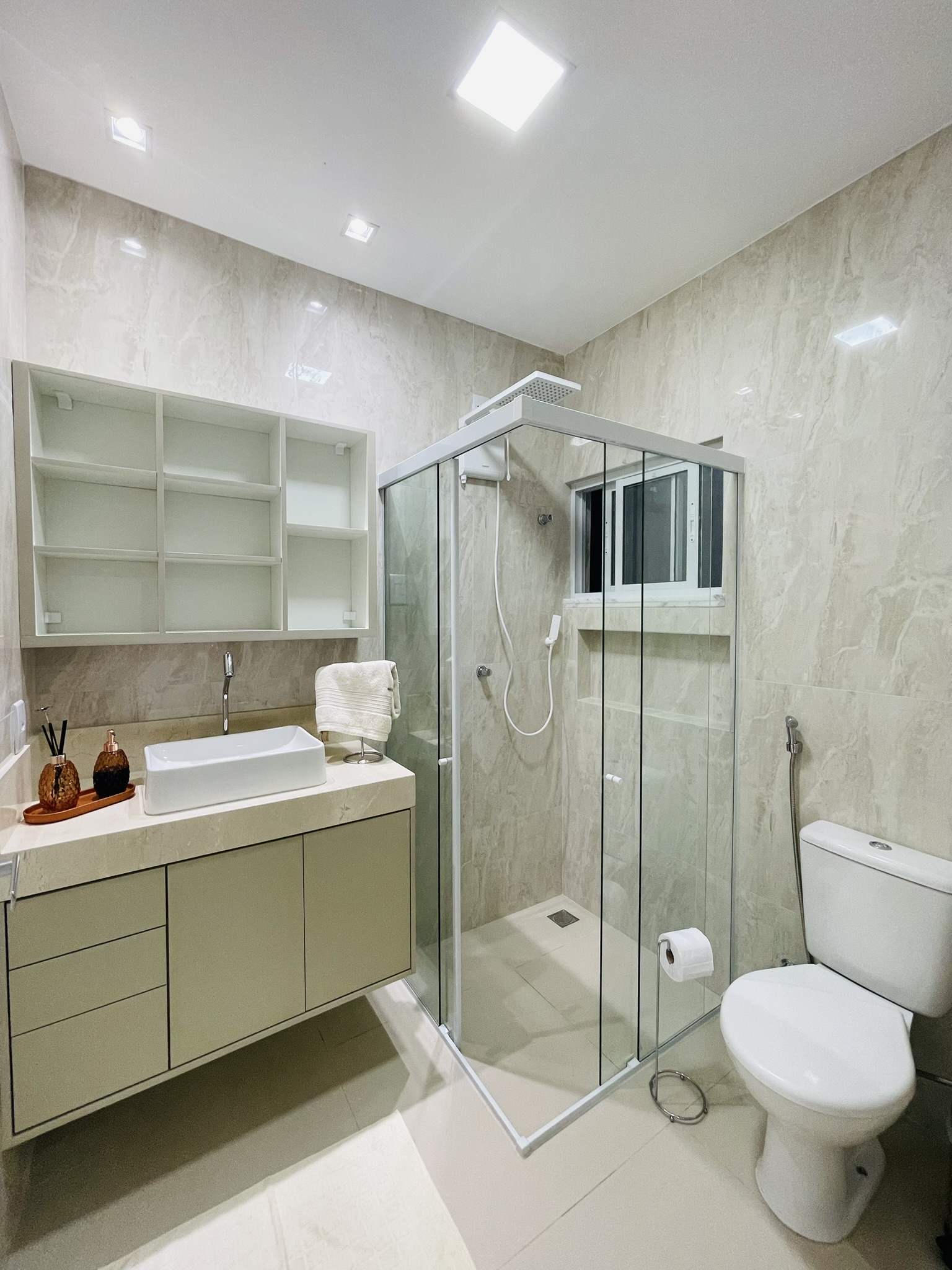 Imagem Casa de Condomínio com 4 Quartos à Venda, 231 m²em Pitimbu - Natal Imagem Casa de Condomínio com 4 Quartos à Venda, 231 m²em Pitimbu - Natal