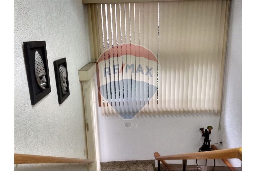 Imagem Casa de Condomínio com 4 Quartos à Venda, 236 m²em Piratininga - Niterói