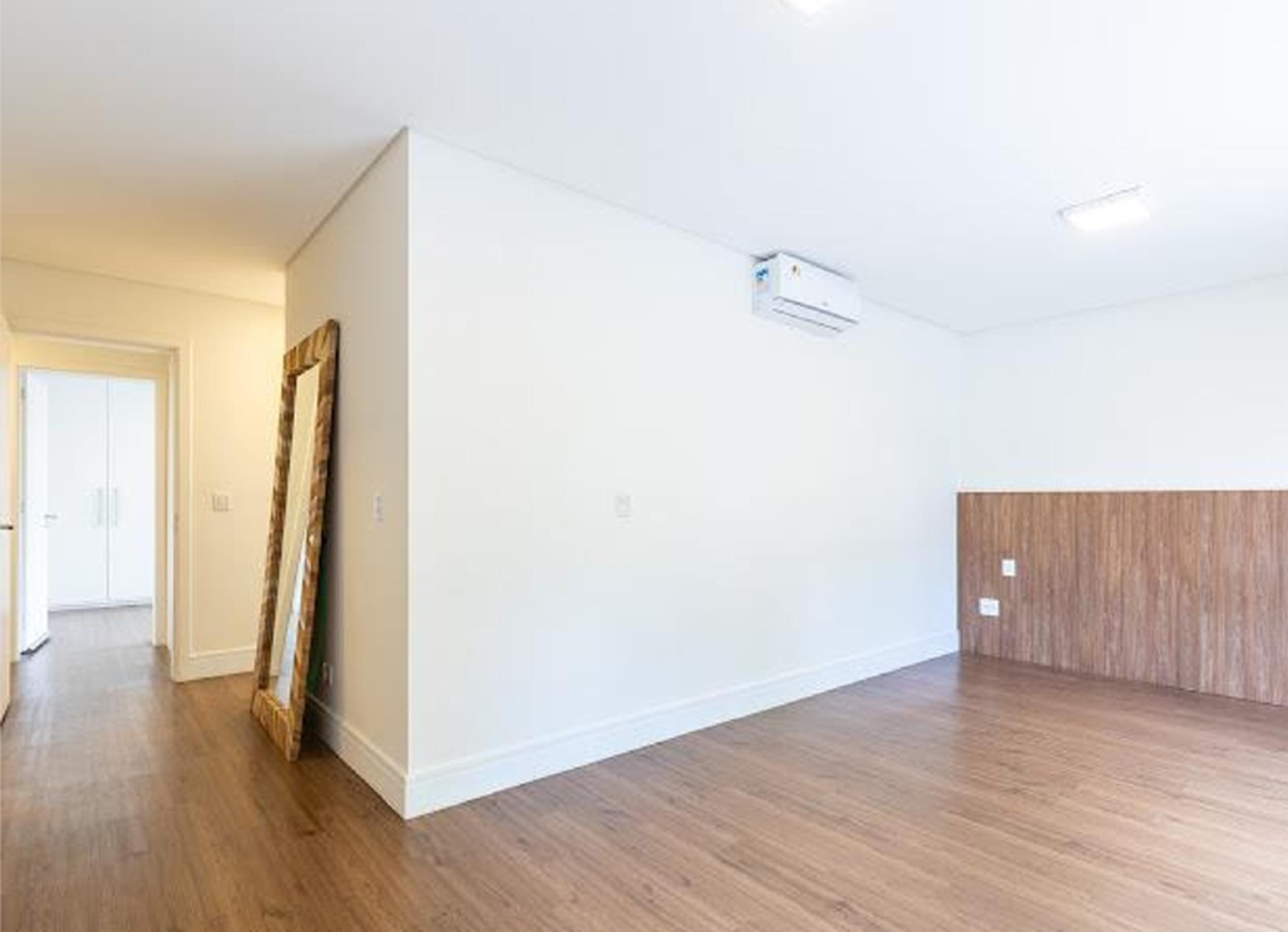 Imagem Casa de Condomínio com 4 Quartos à Venda, 680 m² em Parque Colonial - São Paulo