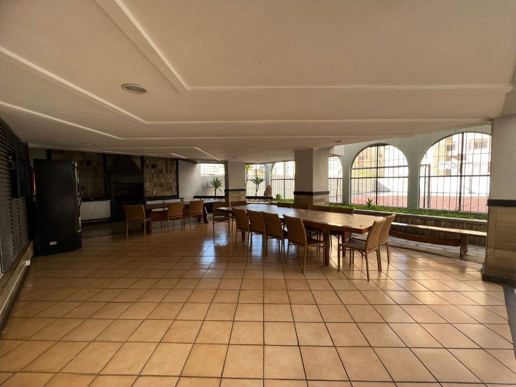 Imagem Apartamento com 4 Quartos à Venda, 214 m²em Setor Oeste - Goiânia