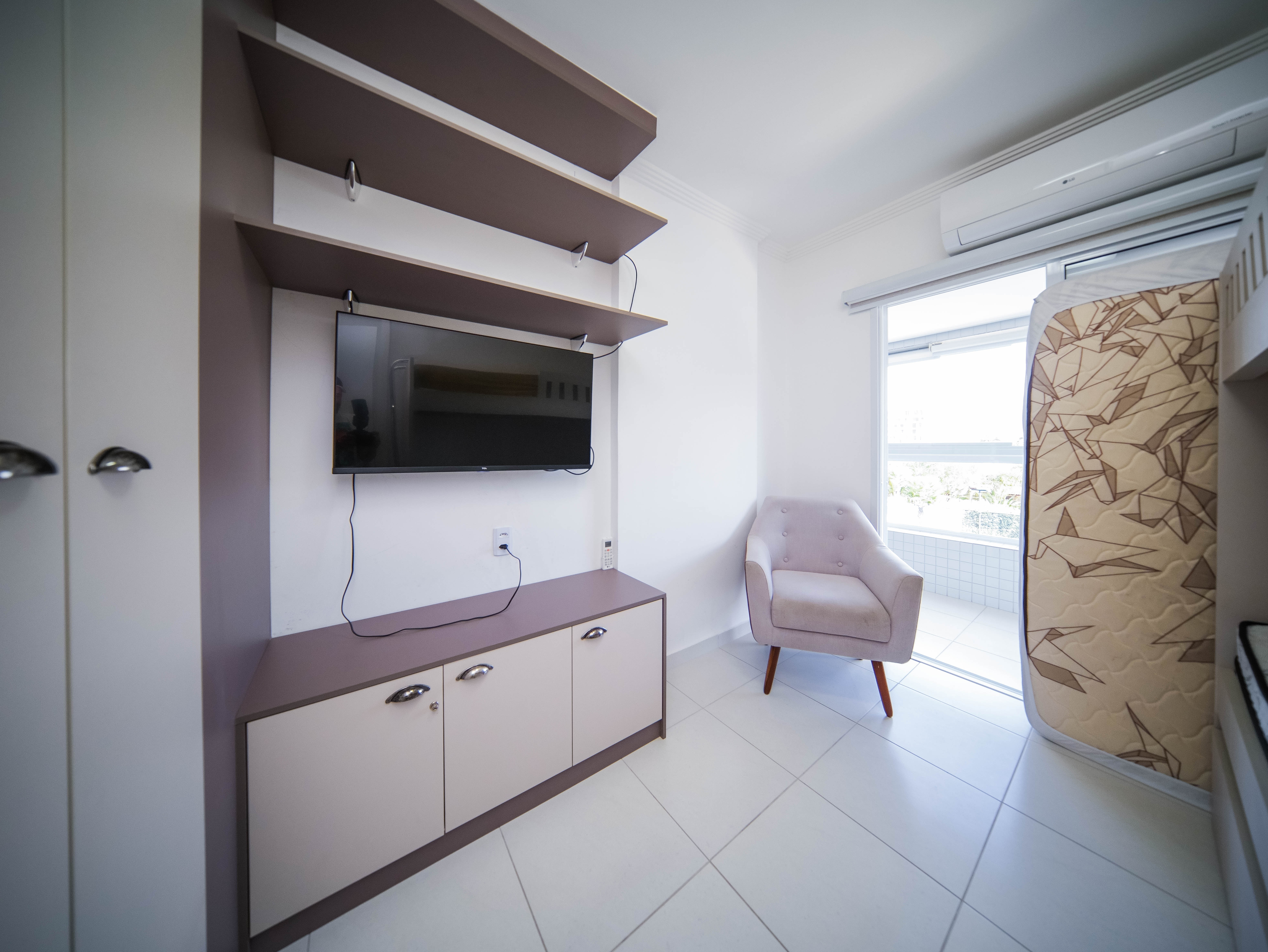 Imagem Apartamento com 2 Quartos à Venda, 78 m²em Indaiá - Bertioga