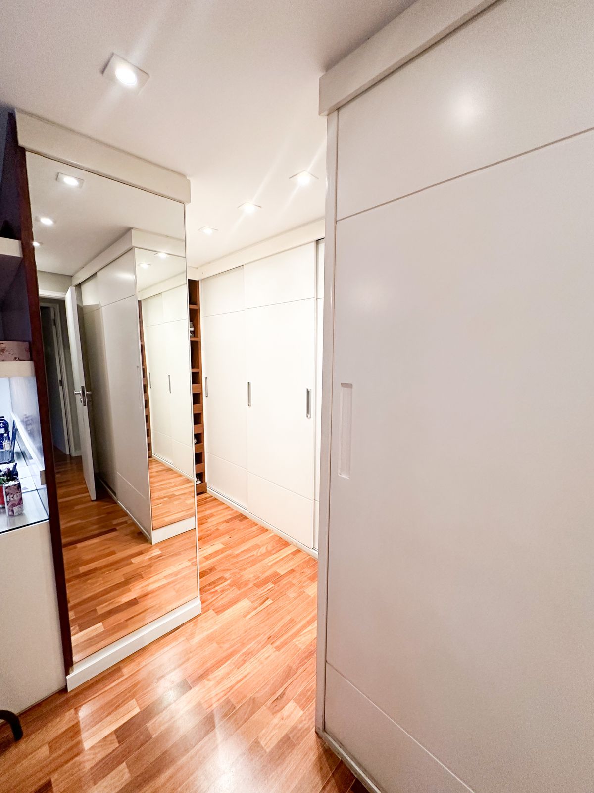 Imagem Apartamento com 2 Quartos à Venda, 130 m²em Itaim Bibi - São Paulo Imagem Apartamento com 2 Quartos à Venda, 130 m²em Itaim Bibi - São Paulo