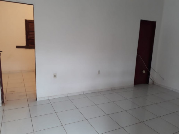 Imagem Casa com 3 Quartos à Venda, 390 m² em Turu - São Luís