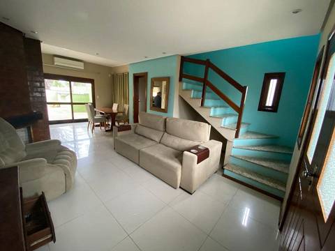 Imagem Casa com 3 Quartos à Venda, 174 m² em Hípica - Porto Alegre