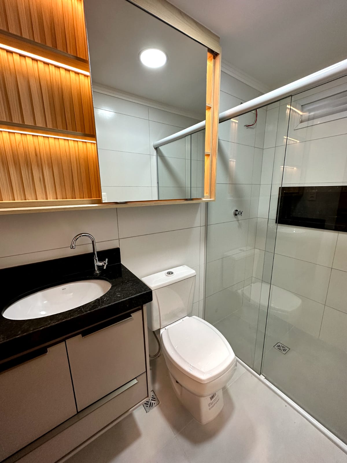 Imagem Apartamento com 2 Quartos à Venda, 71 m²em Guilhermina - Praia Grande