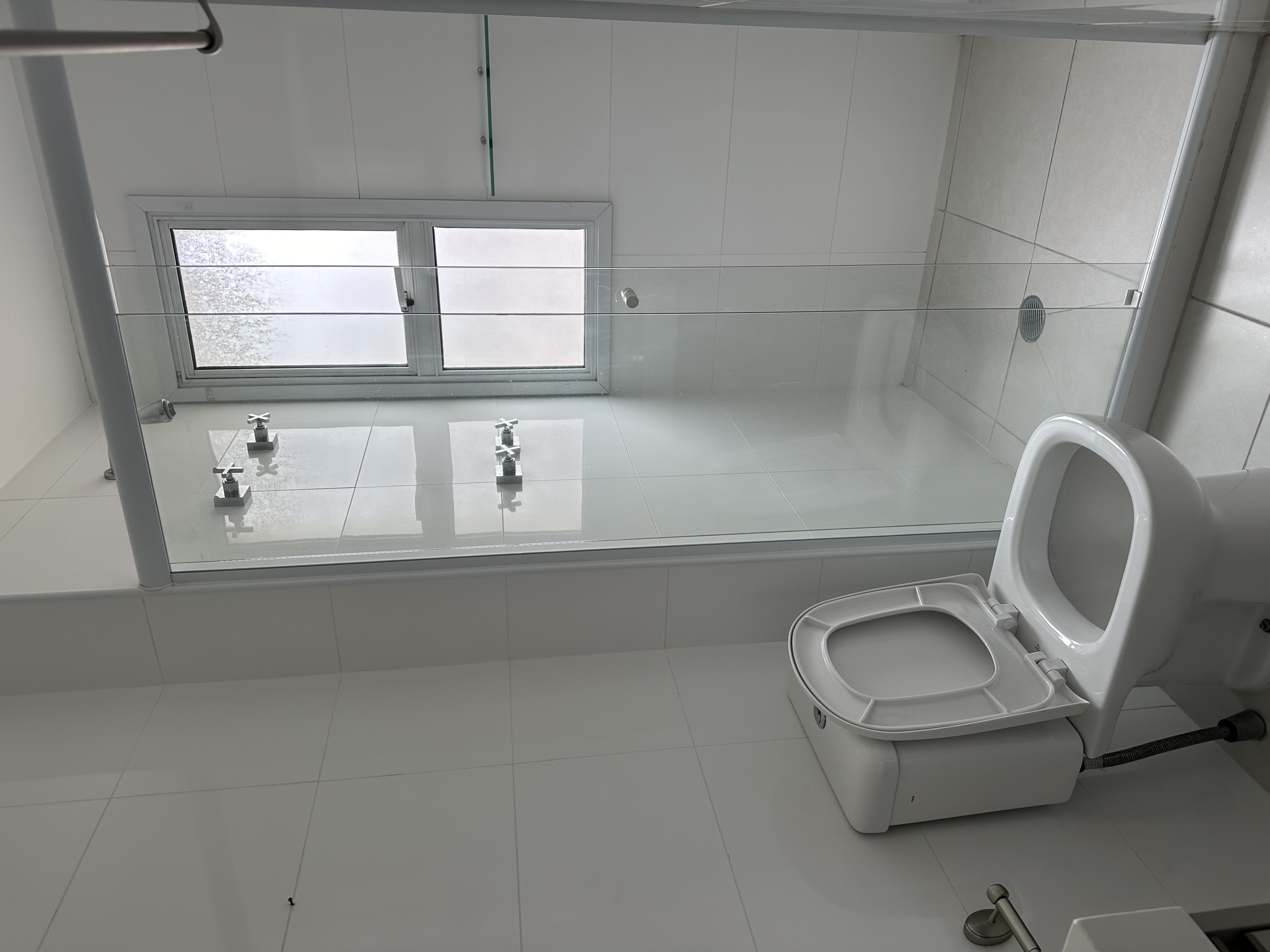 Imagem Apartamento com 2 Quartos para Alugar, 96 m²em Alphaville Empresarial - Barueri