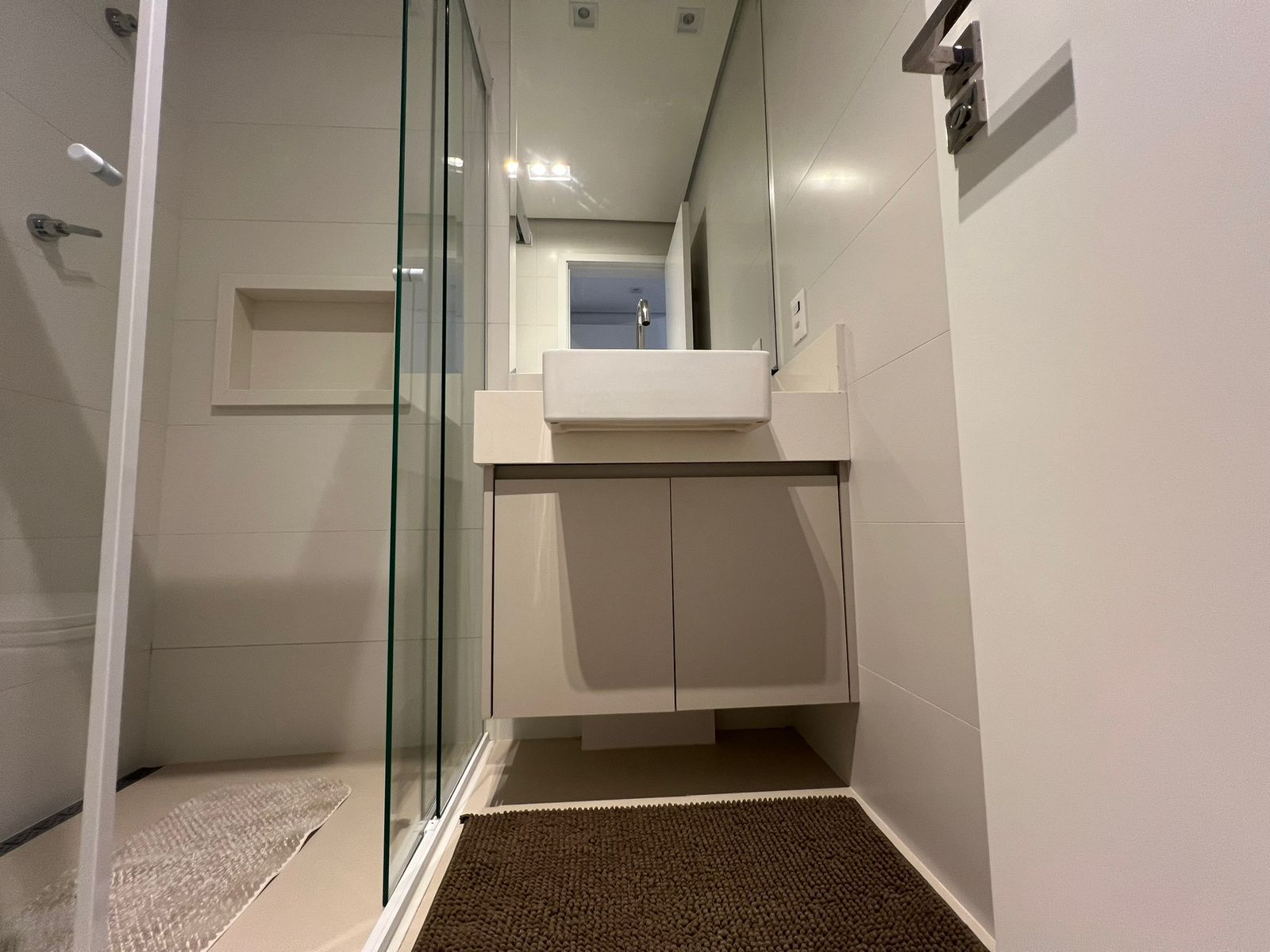 Imagem Apartamento com 4 Quartos para Temporada, 141 m² em Riviera - Bertioga Imagem Apartamento com 4 Quartos para Temporada, 141 m² em Riviera - Bertioga