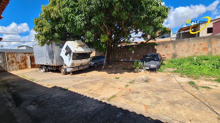 Imagem Casa com 3 Quartos à Venda, 720 m² em Setor Habitacional Arniqueira (Águas Claras) - Brasília Imagem Casa com 3 Quartos à Venda, 720 m² em Setor Habitacional Arniqueira (Águas Claras) - Brasília