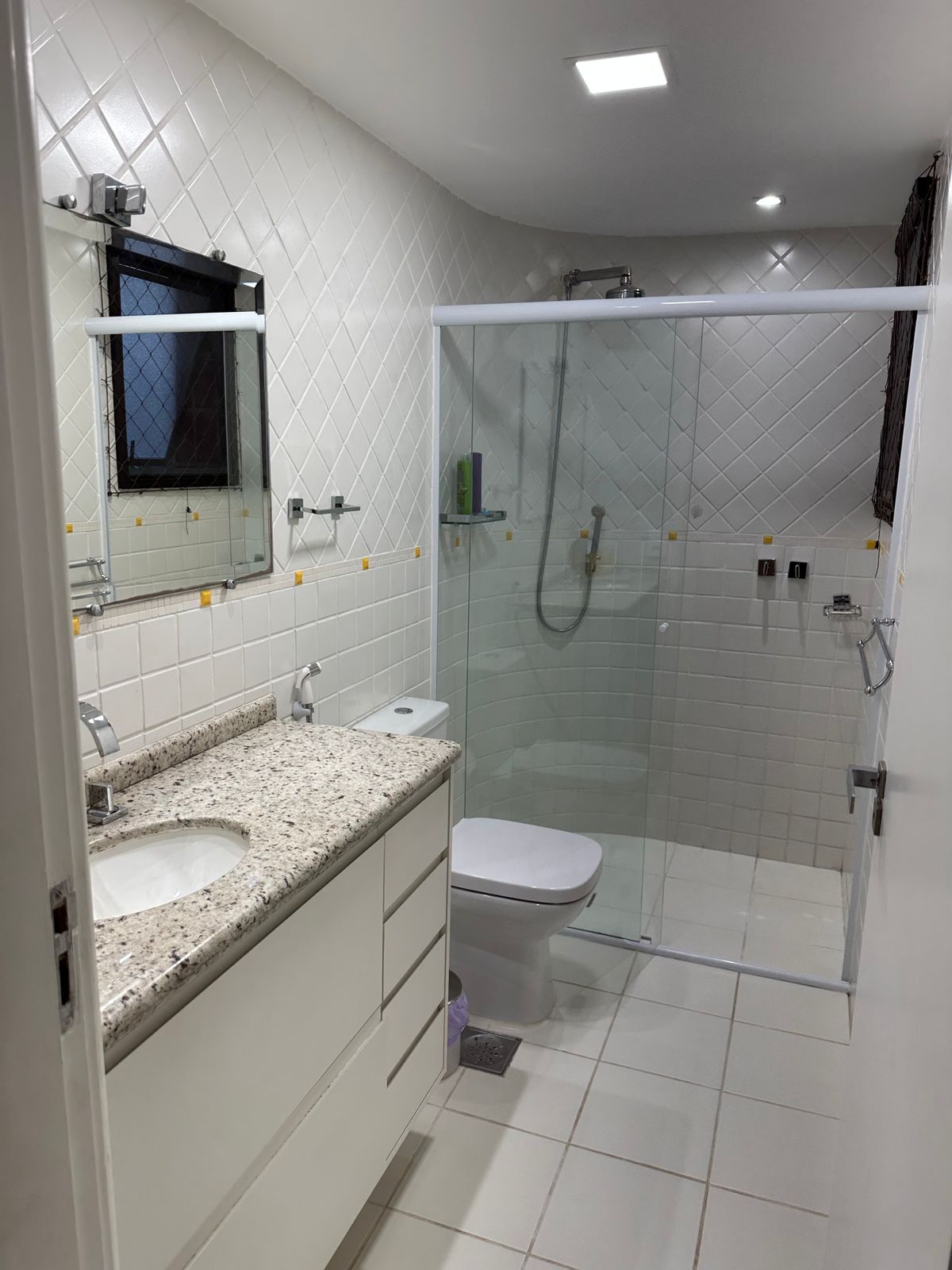 Imagem Apartamento com 3 Quartos à Venda, 115 m²em Cambuí - Campinas