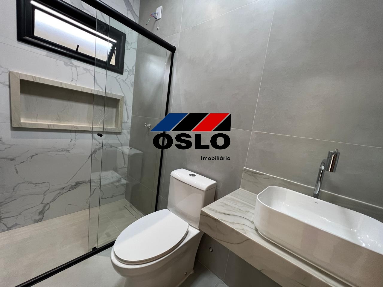 Imagem Casa com 4 Quartos à Venda, 192 m²em Moinho dos Ventos - Goiânia
