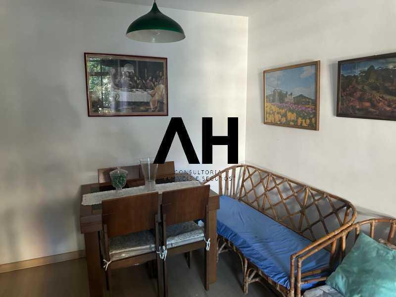 Imagem Apartamento com 3 Quartos à Venda, 85 m²em Santa Rosa - Niterói Imagem Apartamento com 3 Quartos à Venda, 85 m²em Santa Rosa - Niterói