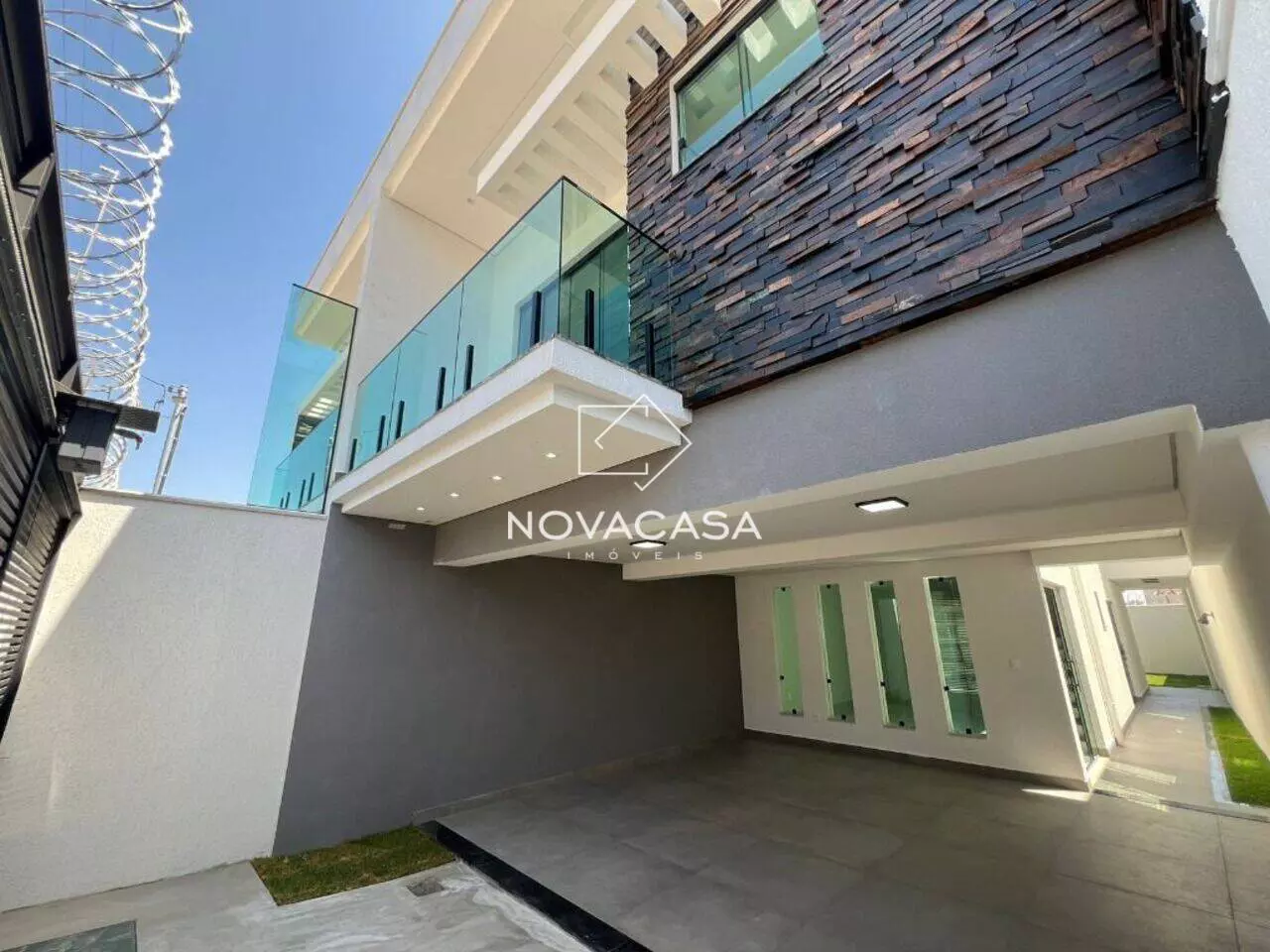 Imagem Casa com 4 Quartos à Venda, 150 m² em Planalto - Belo Horizonte