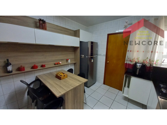 Imagem Apartamento com 2 Quartos à Venda, 68 m² em Centro - Pelotas