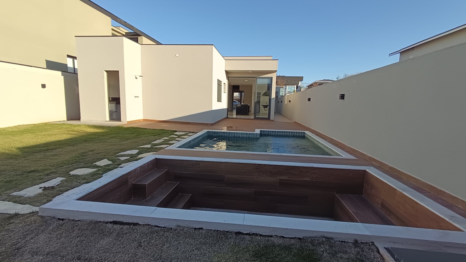 Imagem Casa com 3 Quartos à Venda, 214 m² em Condomínio Residencial Fazenda Santa Helena - Bragança Paulista Imagem Casa com 3 Quartos à Venda, 214 m² em Condomínio Residencial Fazenda Santa Helena - Bragança Paulista