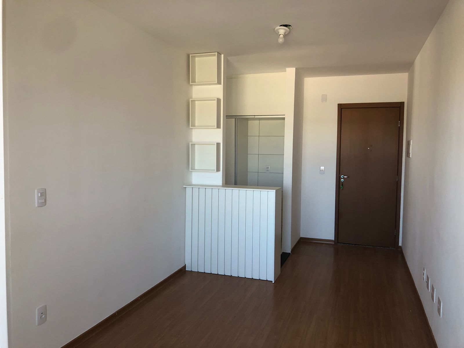 Imagem Apartamento com 2 Quartos para Alugar, em Centro - Lauro de Freitas