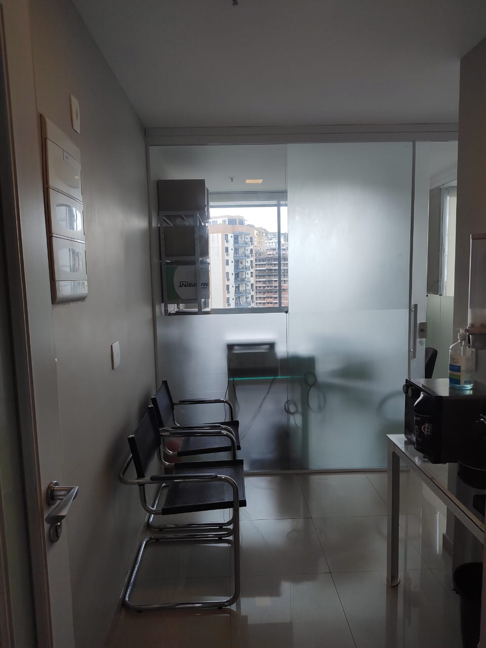 Imagem Sala Comercial à Venda, 28 m²em Santa Rosa - Niterói Imagem Sala Comercial à Venda, 28 m²em Santa Rosa - Niterói