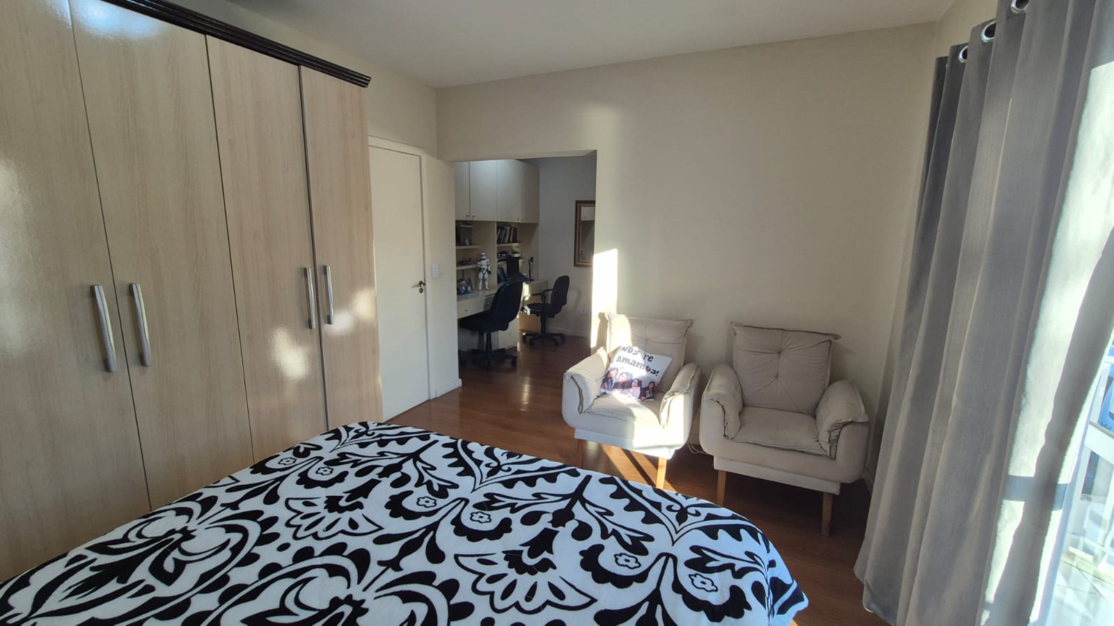 Imagem Sobrado com 3 Quartos à Venda, 177 m² em Cajuru - Curitiba