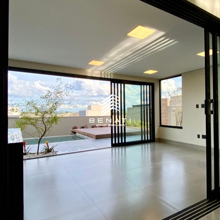 Imagem Casa de Condomínio com 4 Quartos à Venda, em Vila do Golf - Ribeirão Preto Imagem Casa de Condomínio com 4 Quartos à Venda, em Vila do Golf - Ribeirão Preto