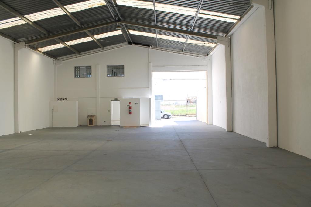 Imagem Galpão para Alugar, 600 m²em Residencial Estoril - Taubaté