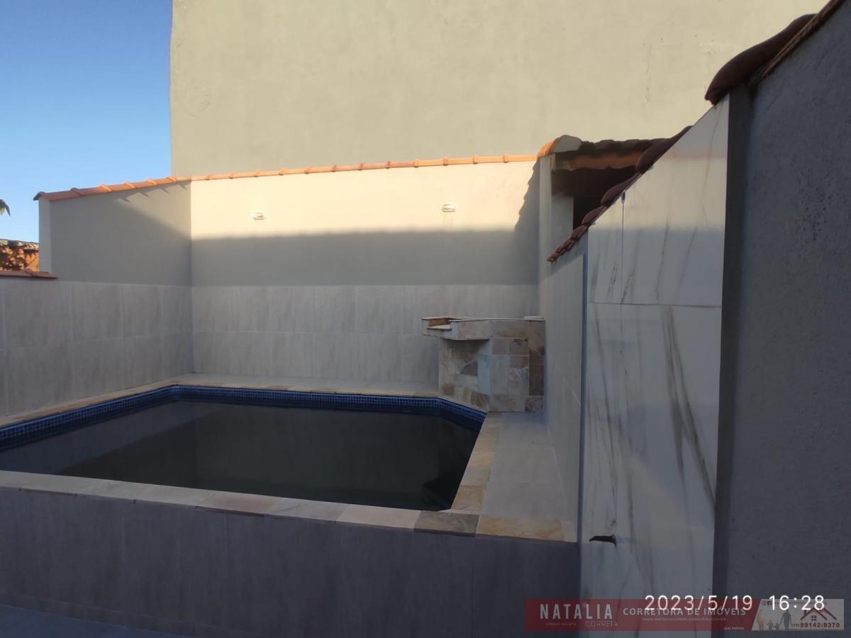 Casa com 2 Quartos à Venda, em Jardim Santa Terezinha - Itanhaém