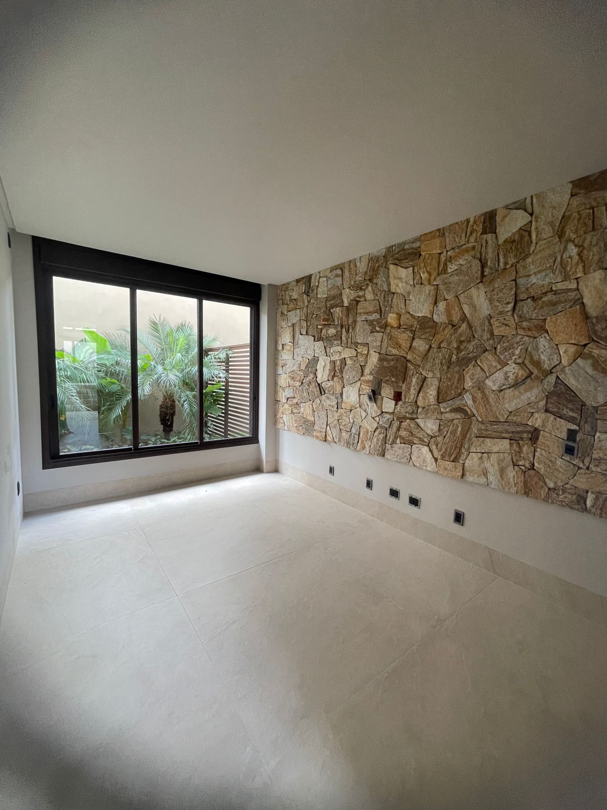 Imagem Sobrado com 5 Quartos à Venda, 660 m²em Residencial Alphaville Flamboyant - Goiânia