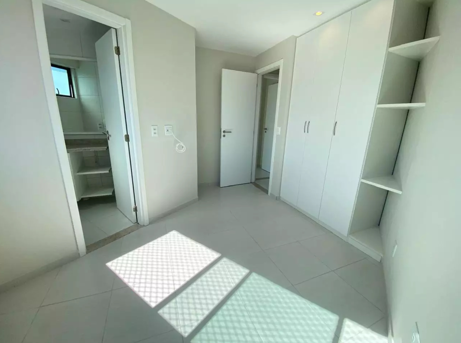 Imagem Apartamento com 4 Quartos à Venda, 138 m²em Boa Viagem - Recife