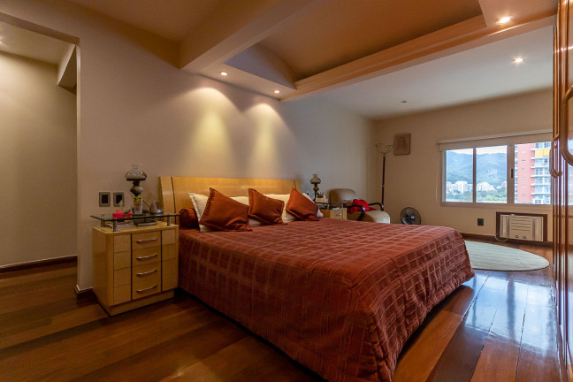 Imagem Cobertura com 4 Quartos à Venda, 567 m² em Lagoa - Rio de Janeiro Imagem Cobertura com 4 Quartos à Venda, 567 m² em Lagoa - Rio de Janeiro