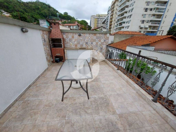 Imagem Casa com 6 Quartos à Venda,  em Santa Rosa - Niterói