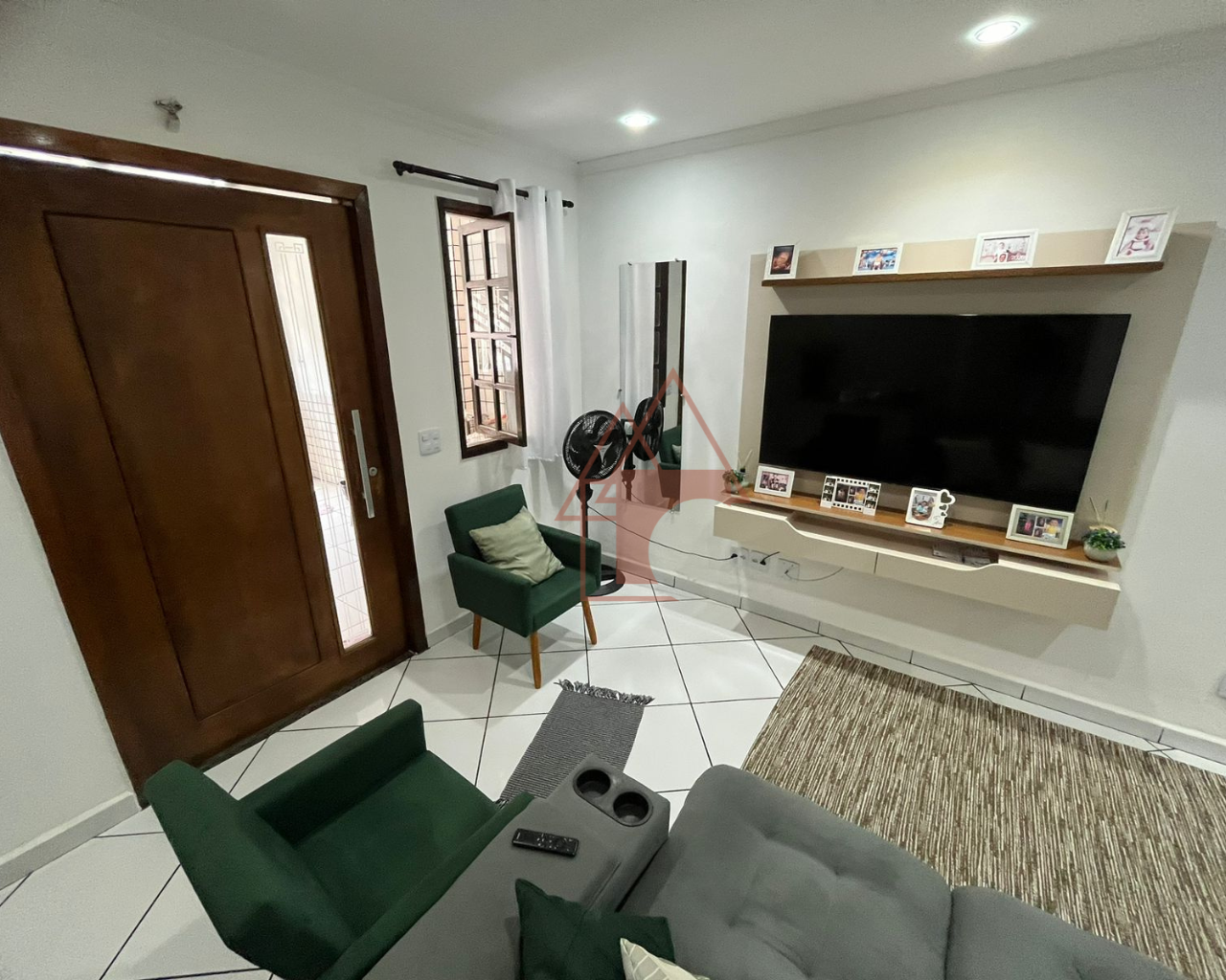 Imagem Sobrado com 2 Quartos à Venda, 256 m² em Vila São Benedito - Cubatão