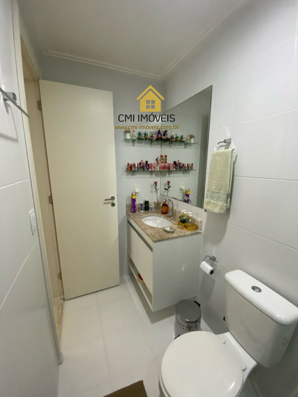 Imagem Apartamento com 2 Quartos à Venda, 64 m² em Imbuí - Salvador
