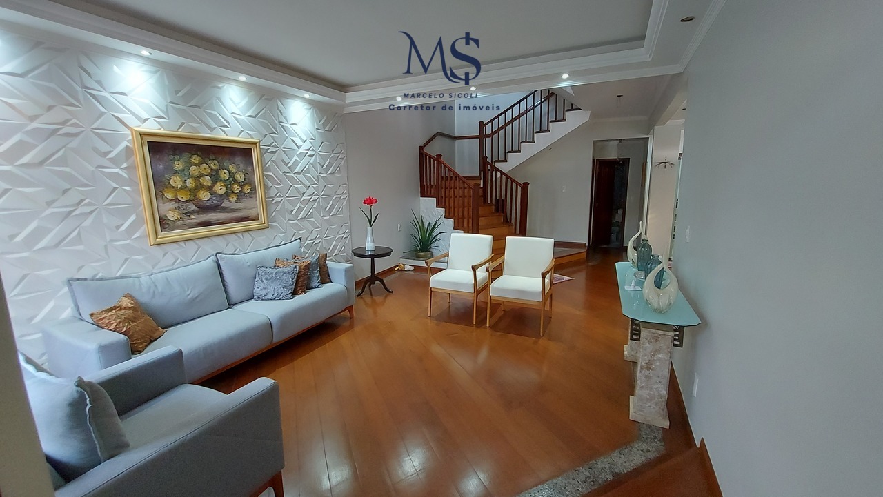 Imagem Casa com 5 Quartos à Venda, 400 m²em Guará II - Brasília