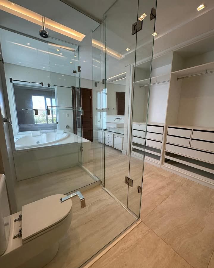 Imagem Casa de Condomínio com 4 Quartos para Alugar, 350 m²em Vila de Abrantes (Abrantes) - Camaçari Imagem Casa de Condomínio com 4 Quartos para Alugar, 350 m²em Vila de Abrantes (Abrantes) - Camaçari