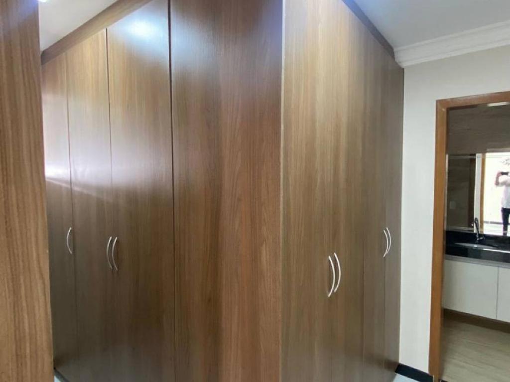 Imagem Casa de Condomínio com 3 Quartos à Venda, 245 m²em Jardins Atenas - Goiânia