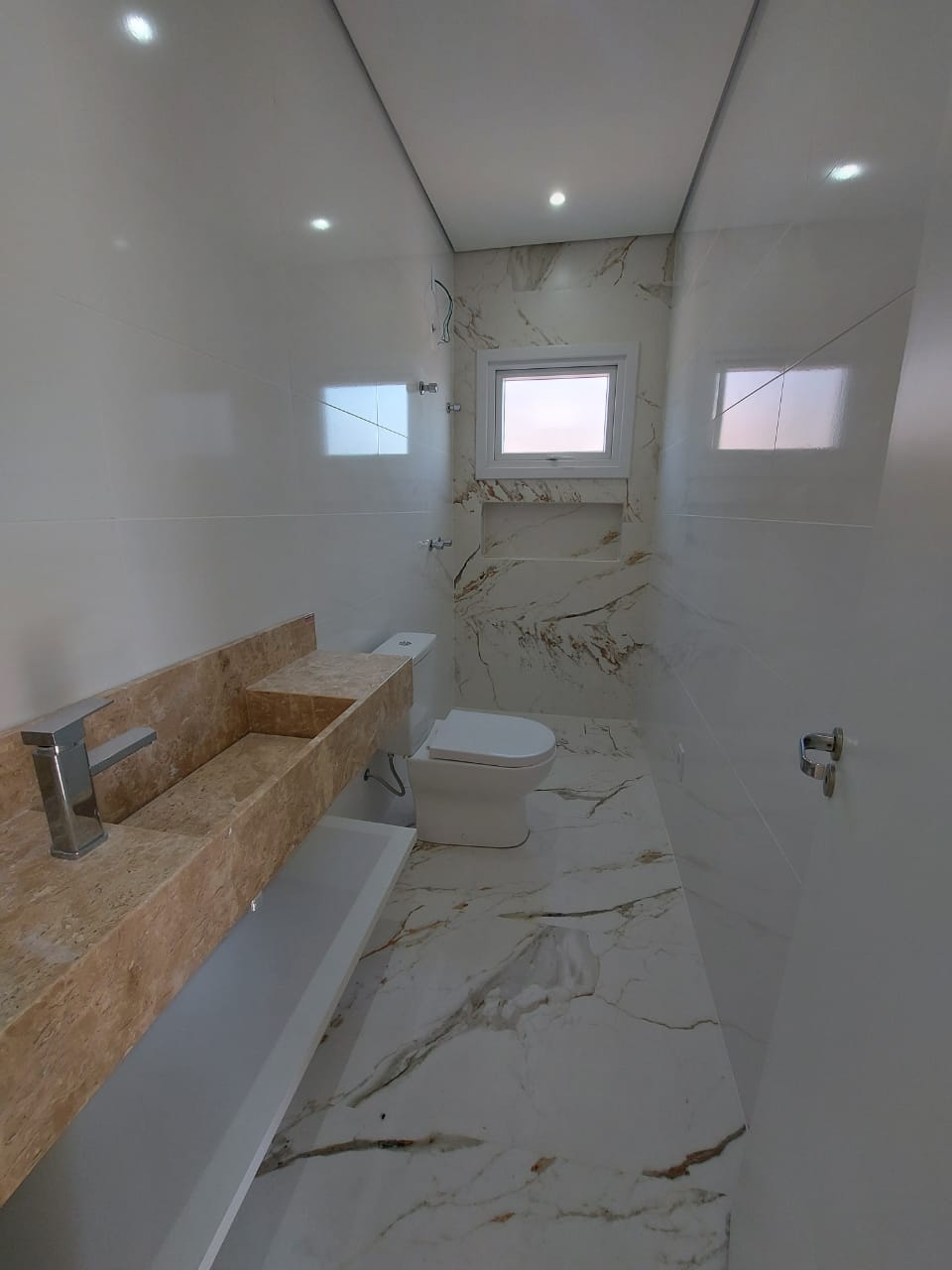 Imagem Casa com 3 Quartos à Venda, 170 m²em Centro - Gravataí