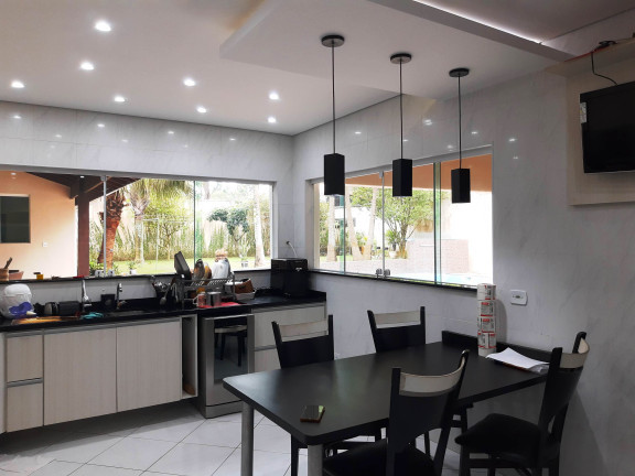 Imagem Casa de Condomínio com 4 Quartos à Venda, 473 m²em Pinheiros Tênis Village - Cotia Imagem Casa de Condomínio com 4 Quartos à Venda, 473 m²em Pinheiros Tênis Village - Cotia