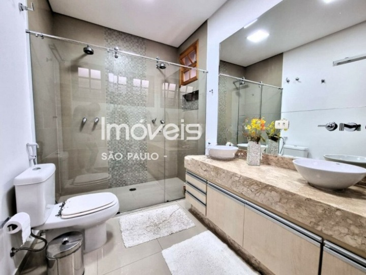 Imagem Casa de Vila com 3 Quartos à Venda ou Temporada, 269 m²em Vila Mariana - São Paulo