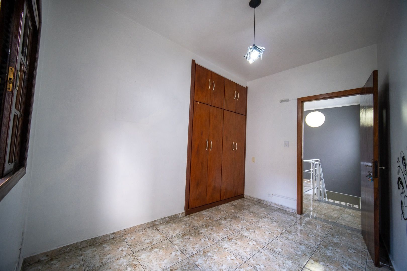 Imagem Casa com 4 Quartos à Venda, 176 m² em Jardim Elvira - Osasco